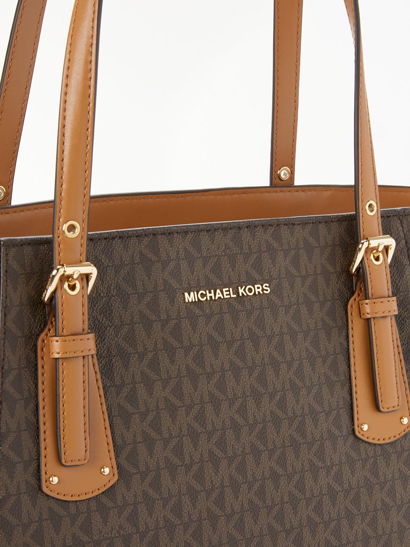 MICHAEL KORS Voyager Medium Logo Tote Bag